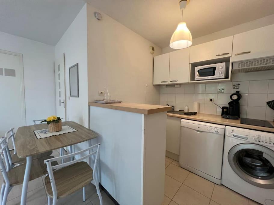 Apartamento T2 Calme Et Paisible Parking Carcasona