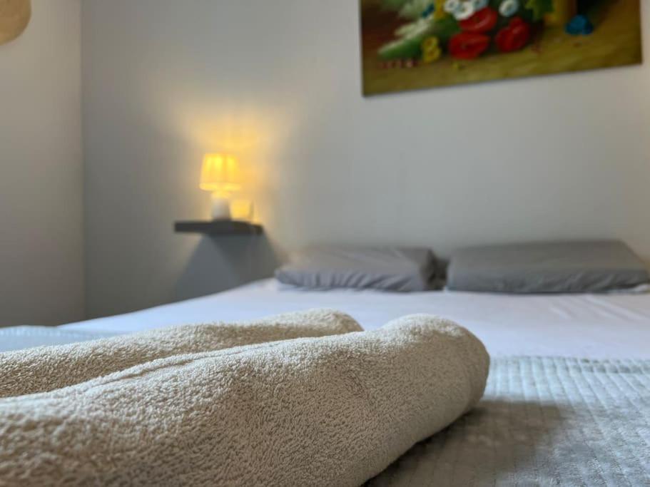 T2 Calme Et Paisible Parking Apartamento