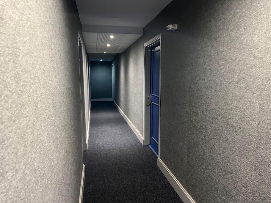 T2 Calme Et Paisible Parking Apartamento *